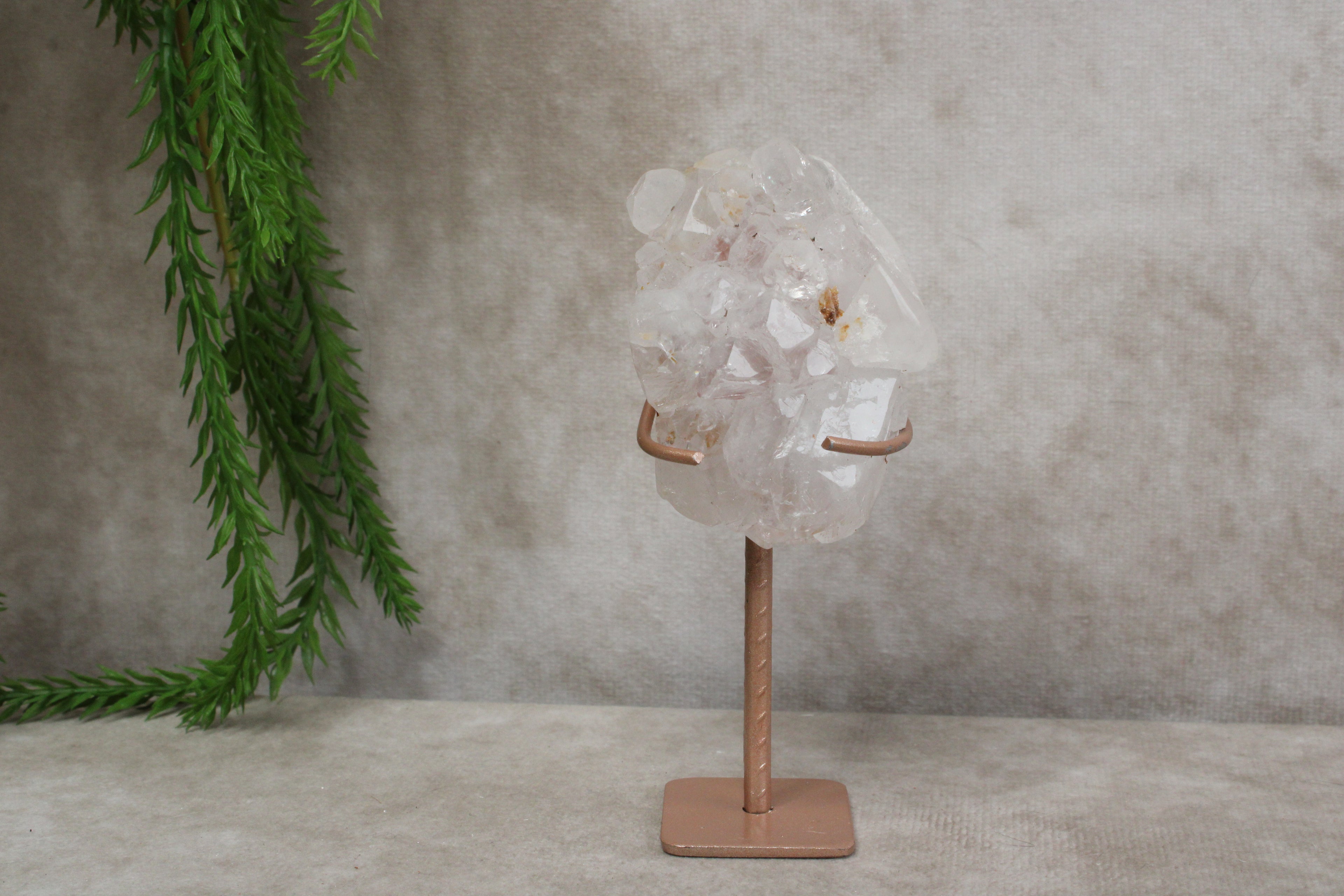 Roze amethist mini op standaard #1439