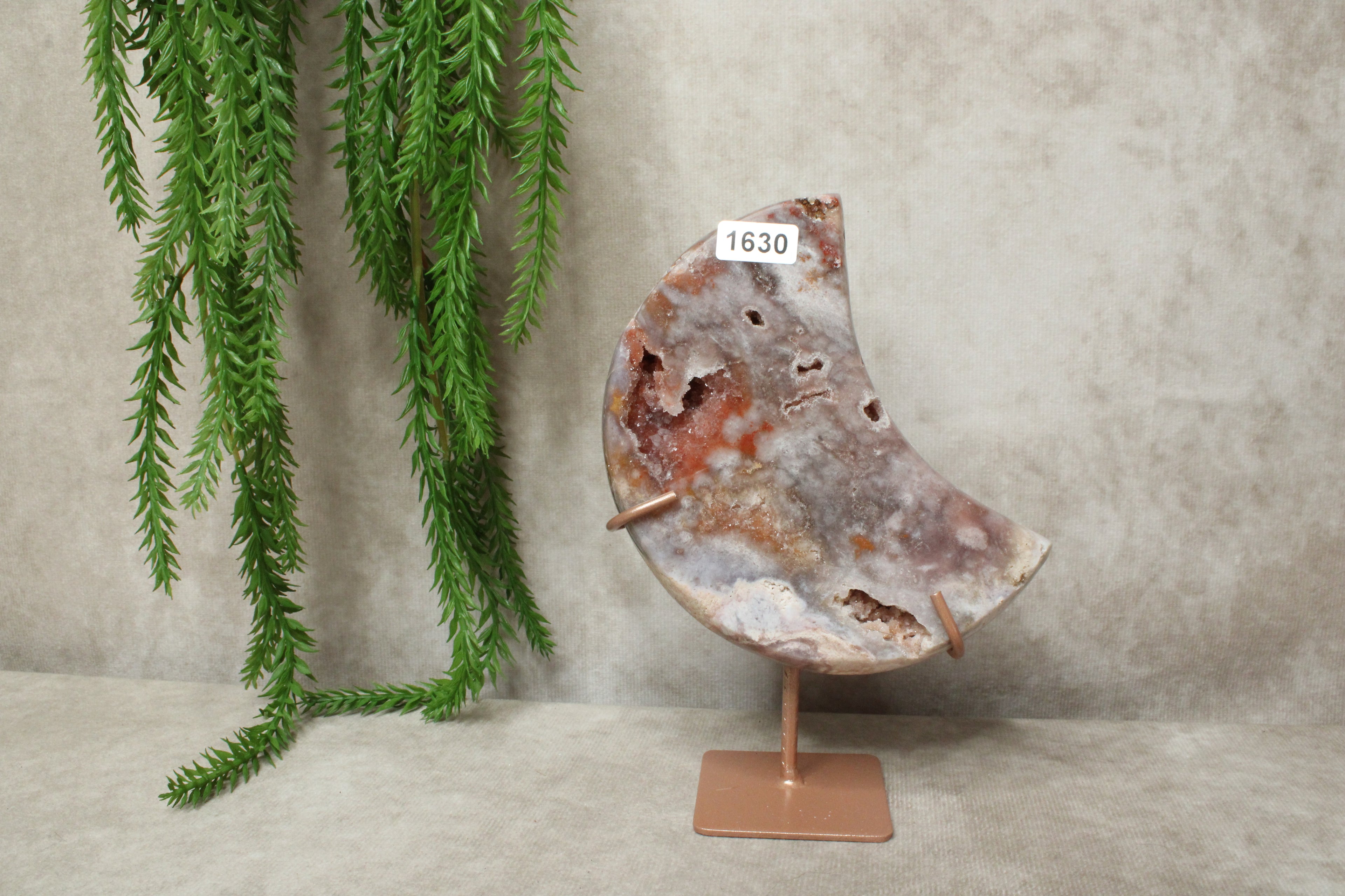 Roze amethist maan #1630