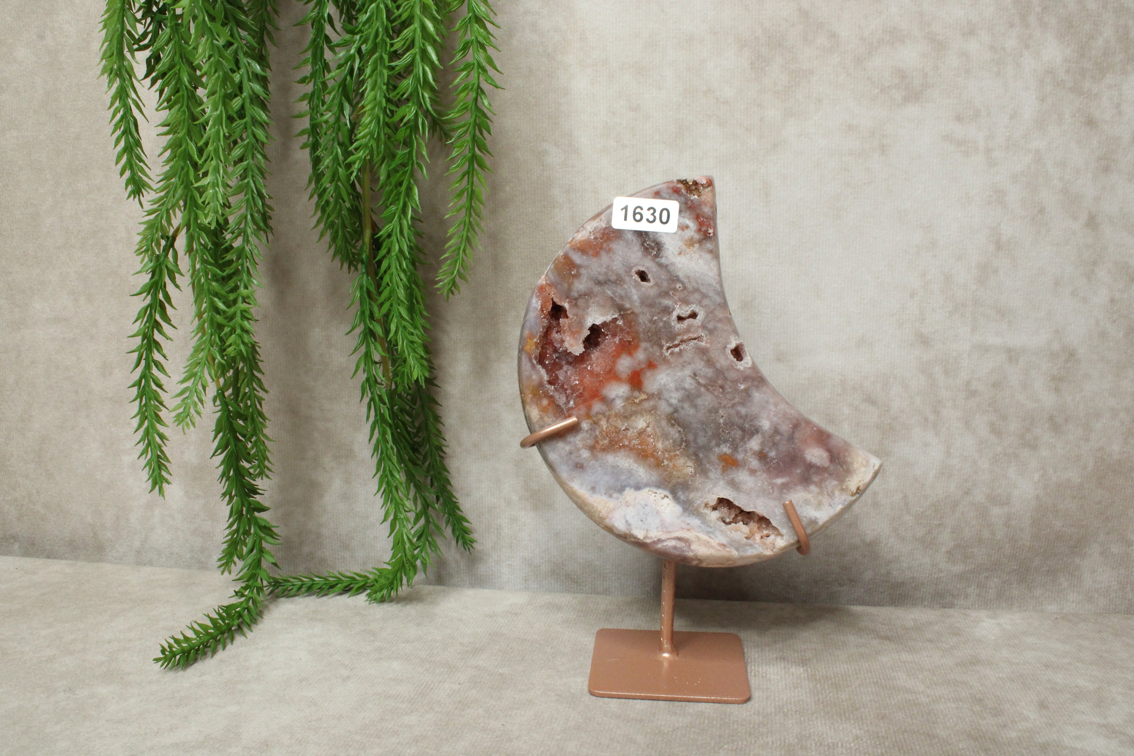 Roze amethist maan #1630