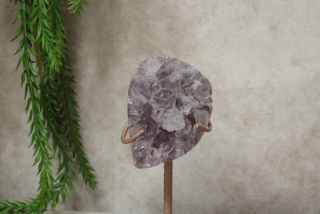 Roze amethist op standaard mini #1437