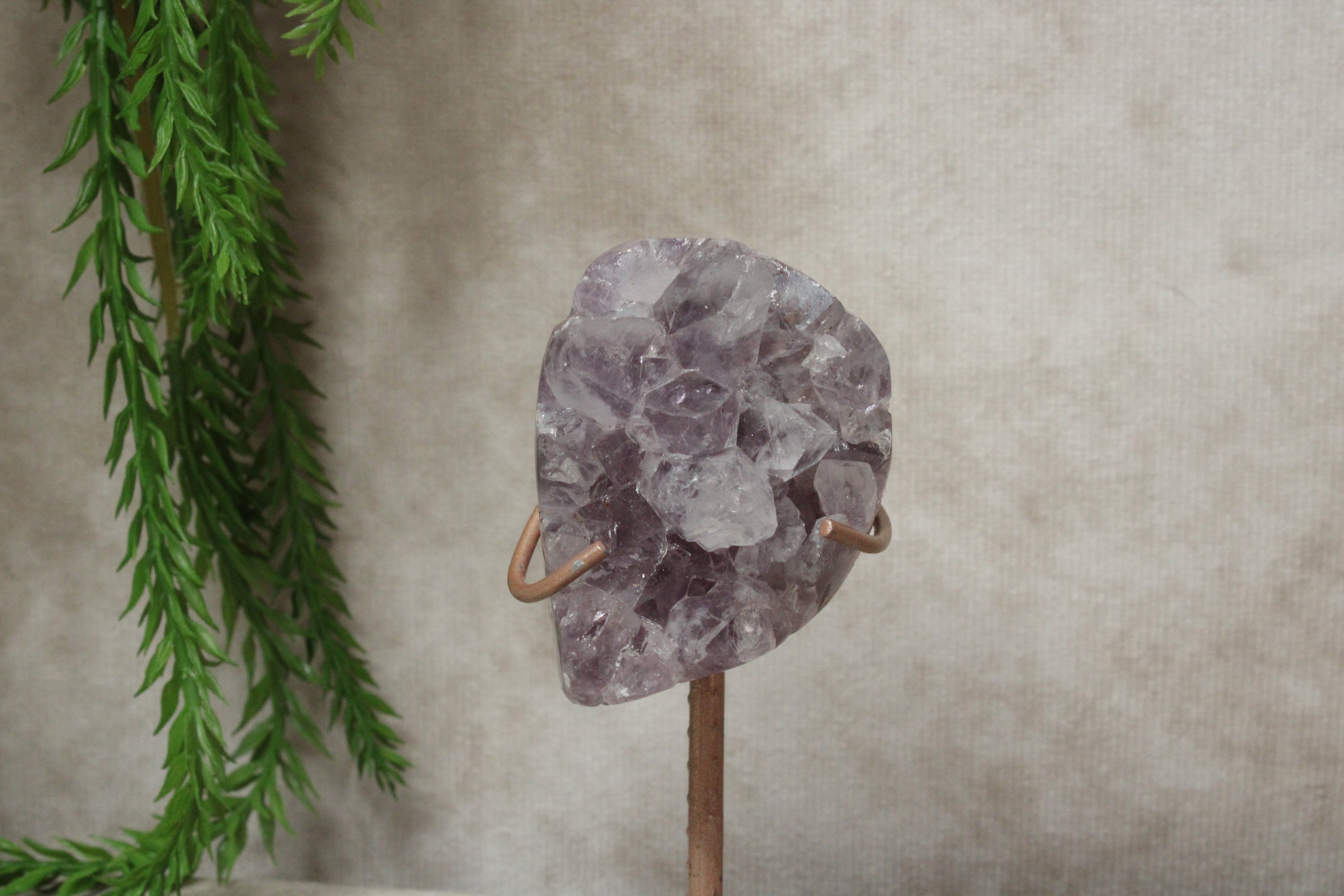 Roze amethist op standaard mini #1437