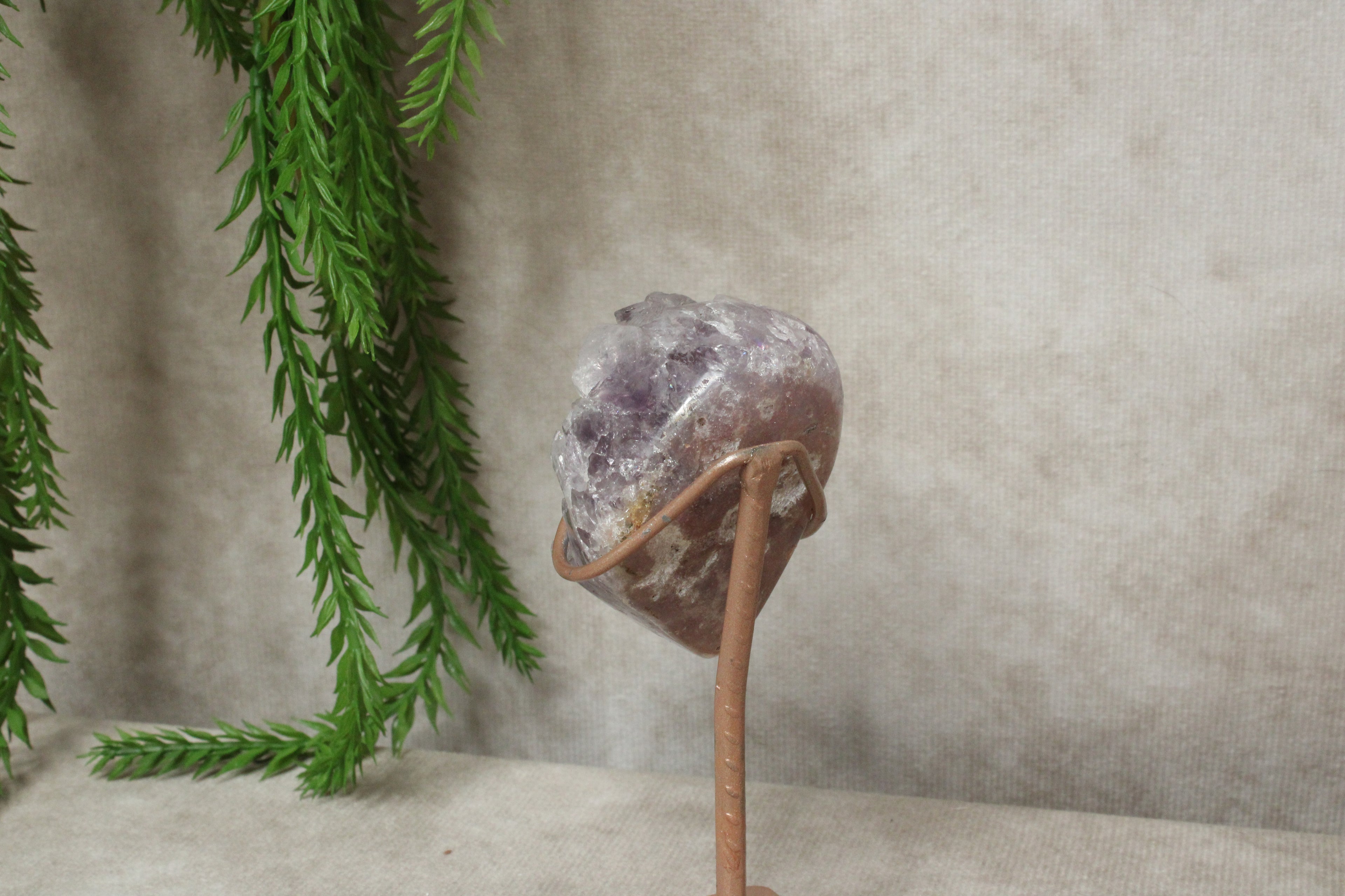 Roze amethist op standaard mini #1437