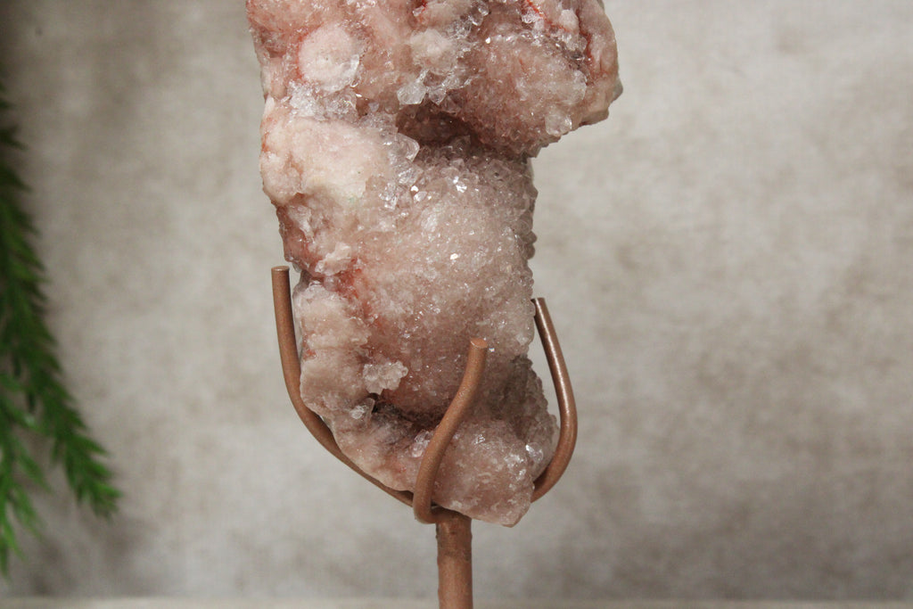 Roze amethist op standaard #1673