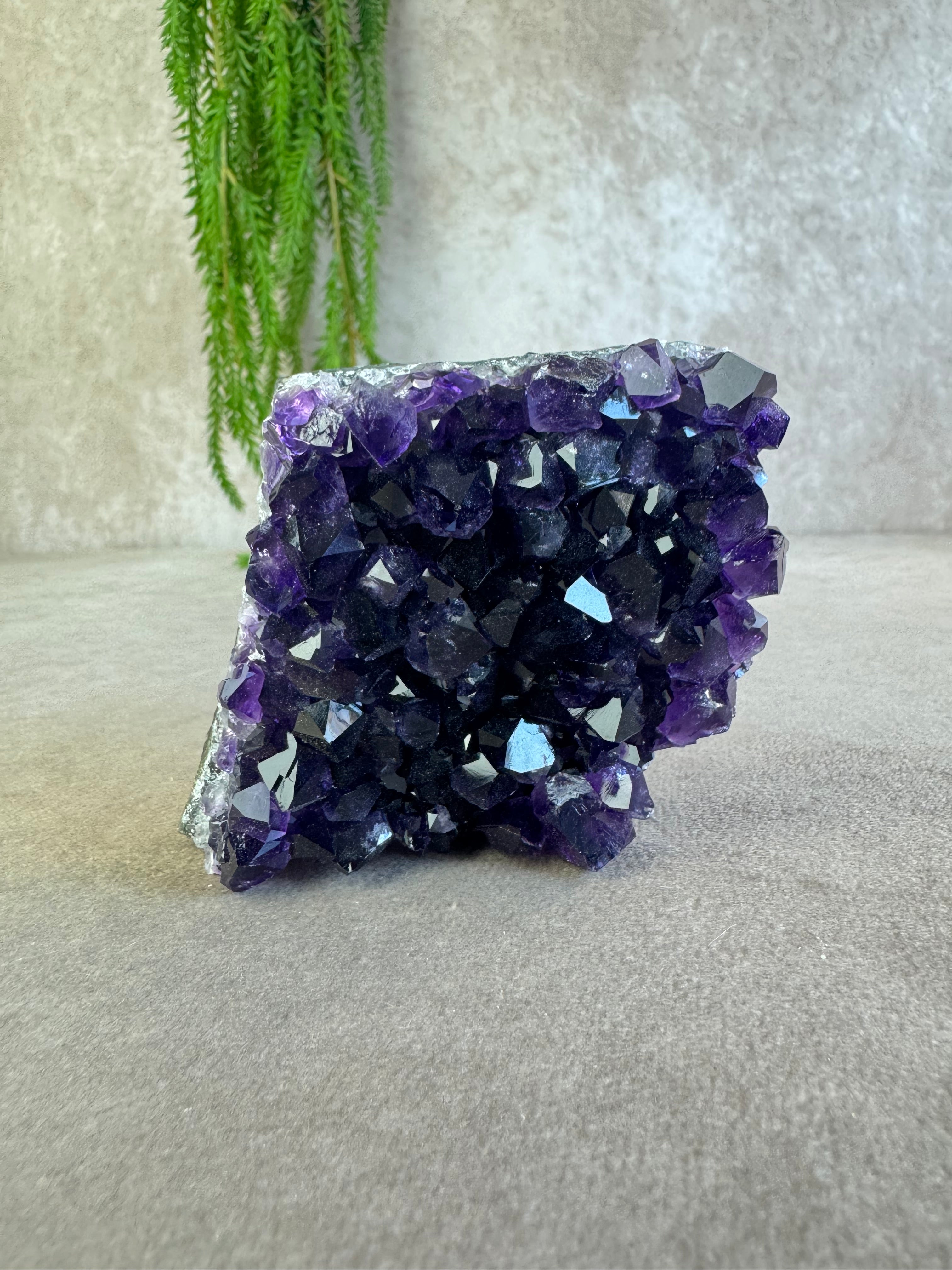 Amethist cluster #0642