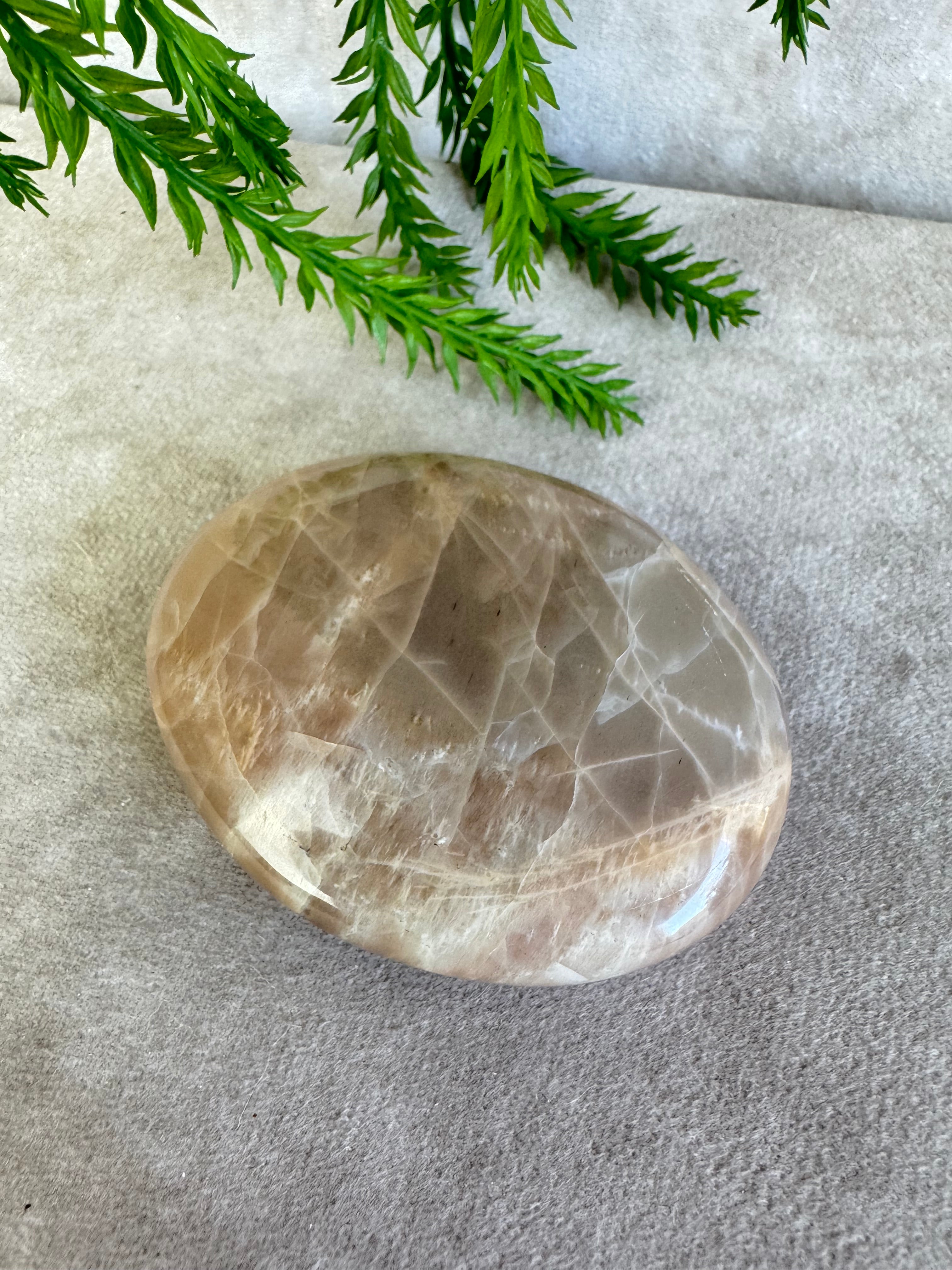 Handsteen maansteen #31