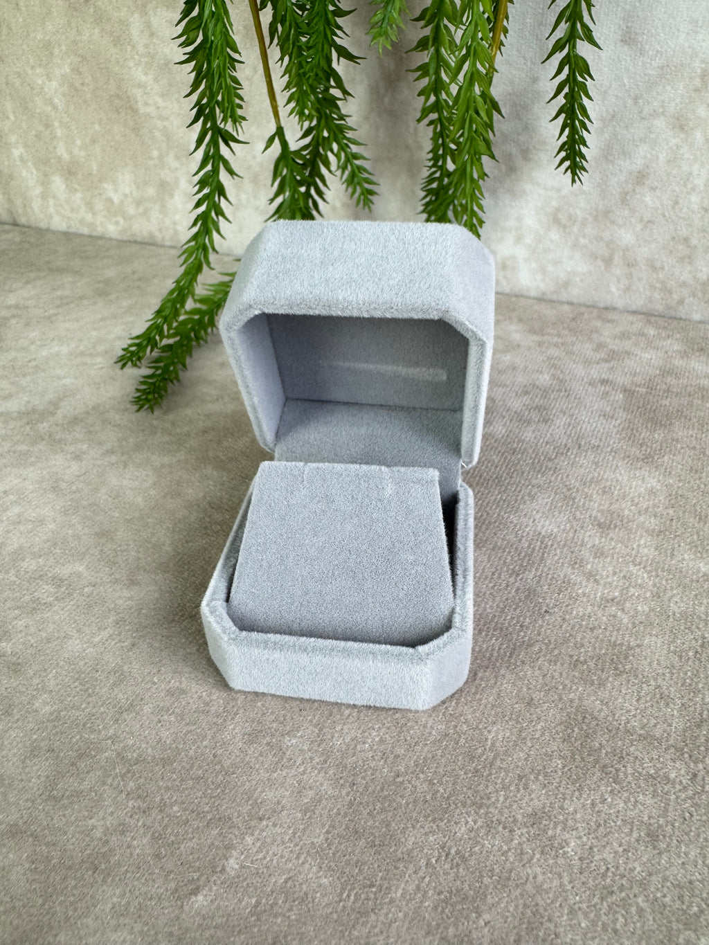 Oorbellen doosje grijs