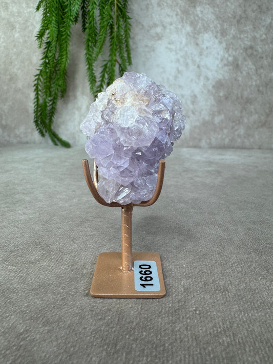 Roze amethist cluster op standaard #1660