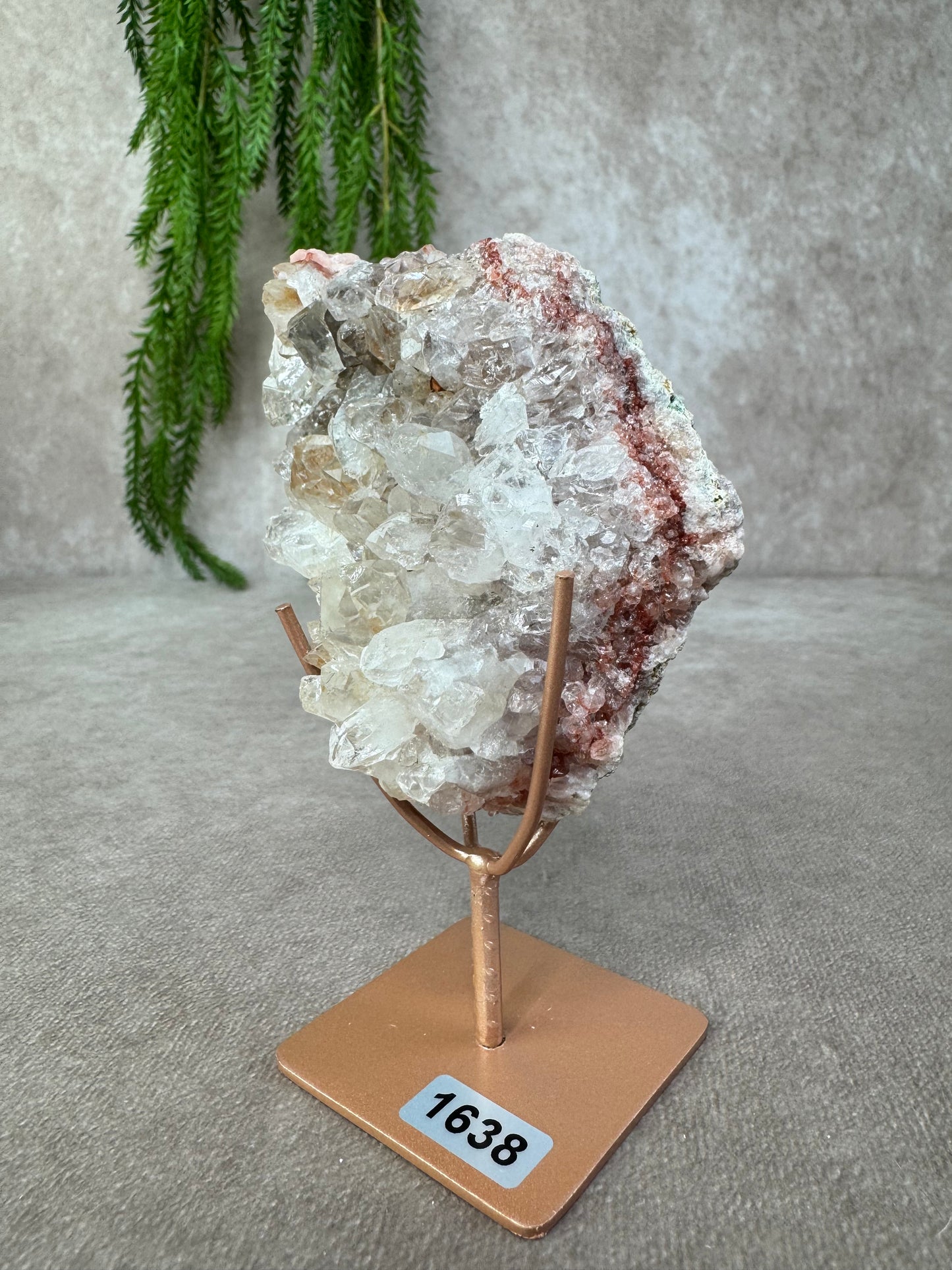 Roze amethist cluster op standaard #1638