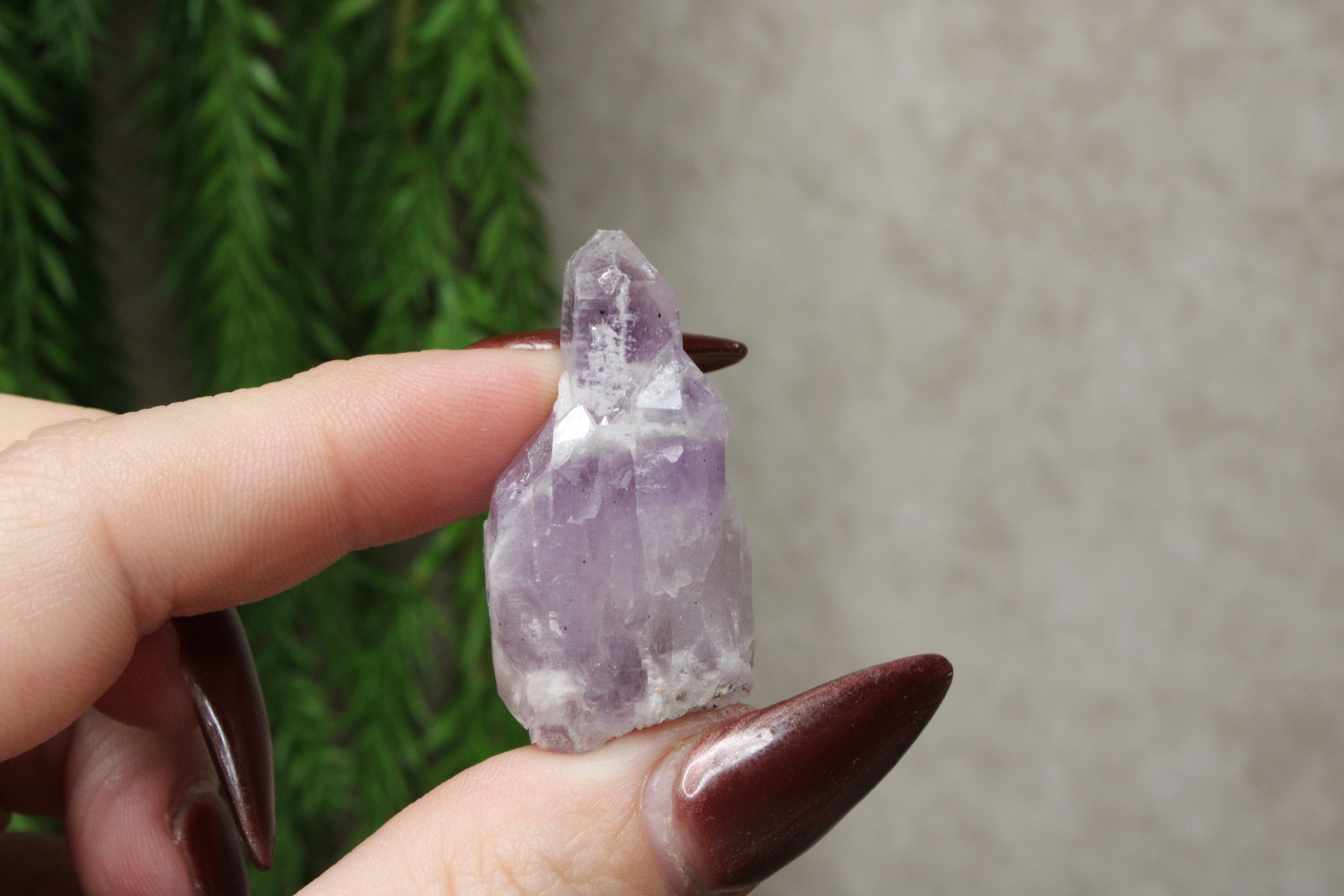 Skeleton amethist cluster