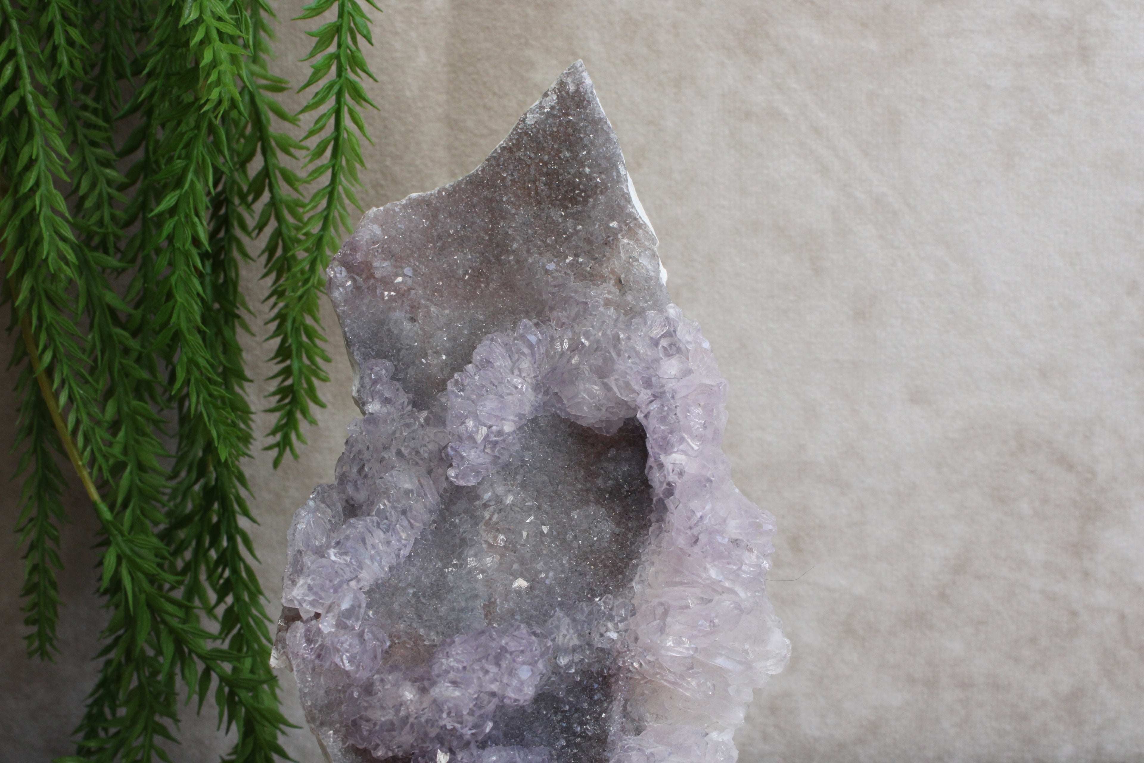 Flower amethist cluster