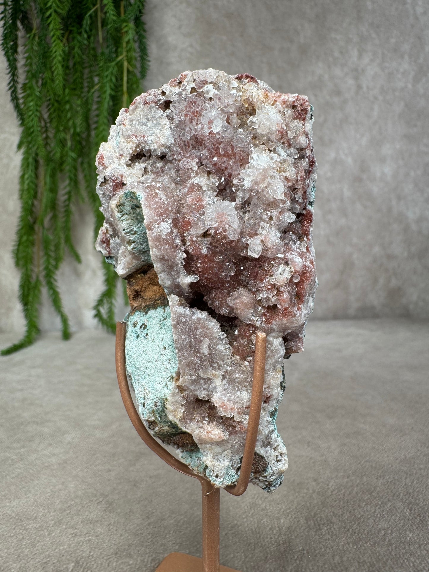 Roze amethist op standaard #1671