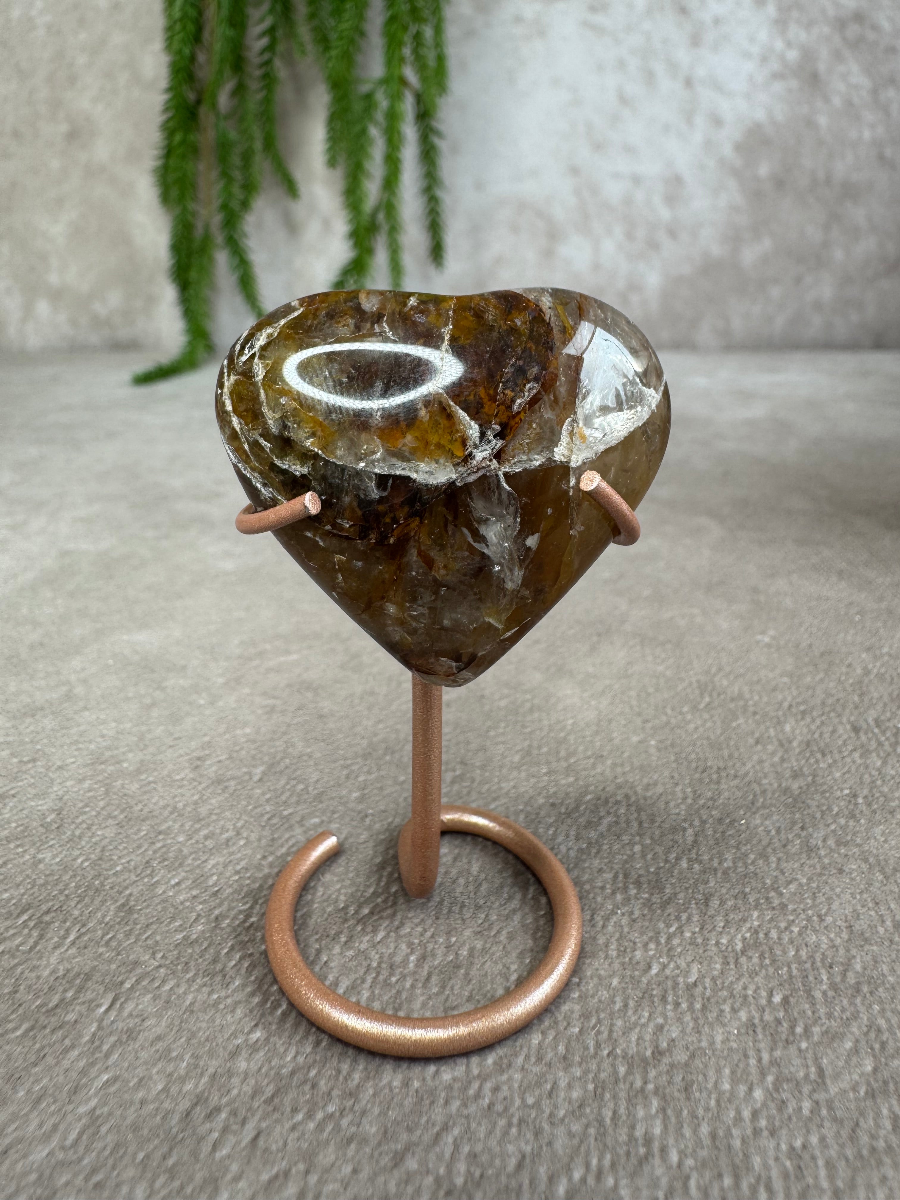 Hartje op standaard golden healer