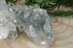 Cluster van blauwe chalcedoon, kwarts en apofylliet #100
