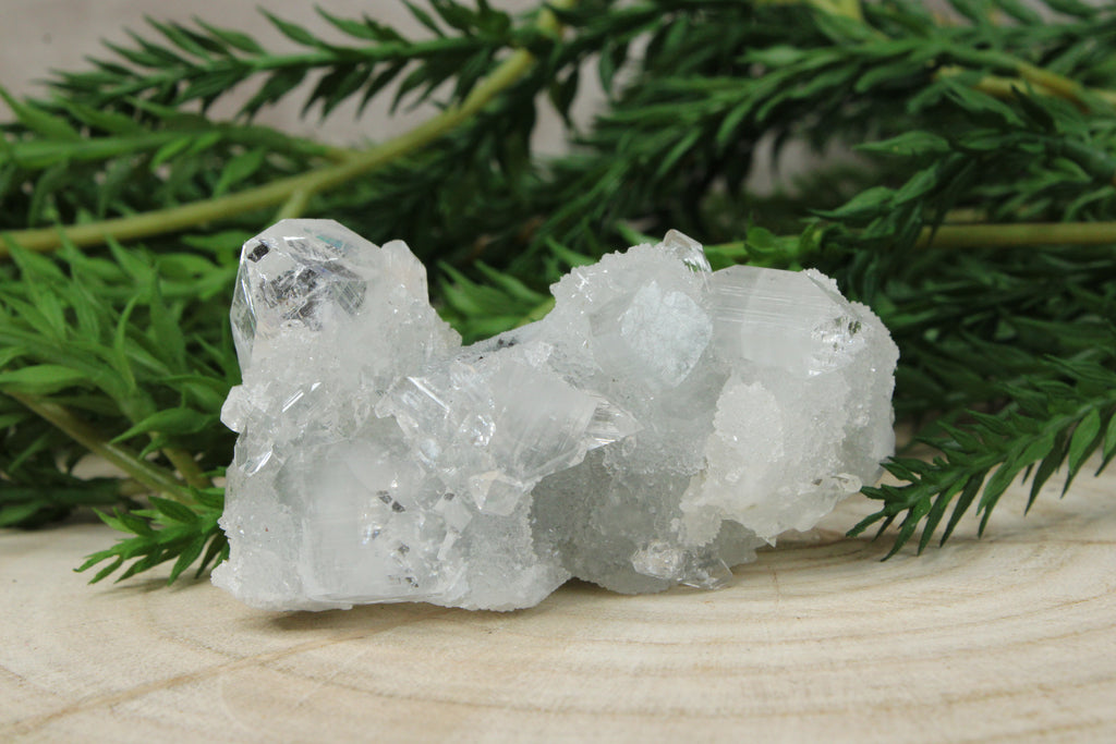 Cluster van blauwe chalcedoon, kwarts en apofylliet #3