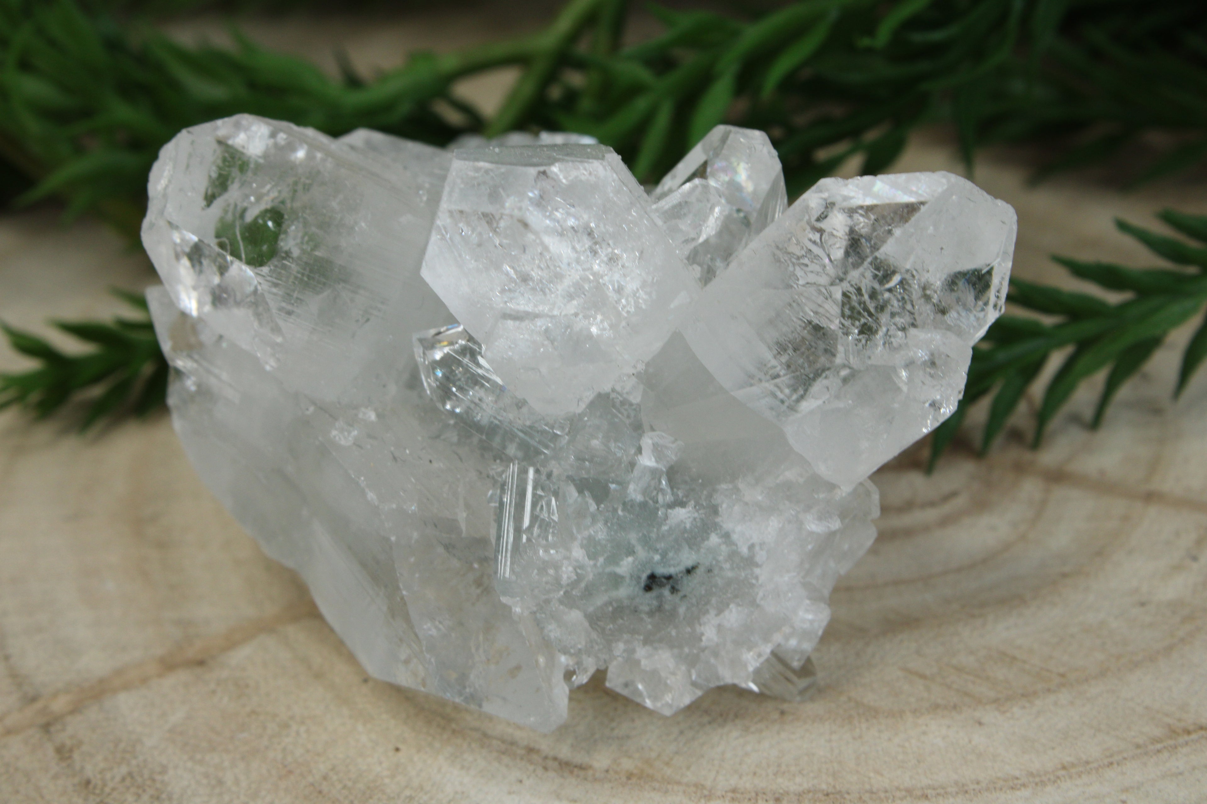 Chalcedoon, kwarts en apofylliet  cluster #91