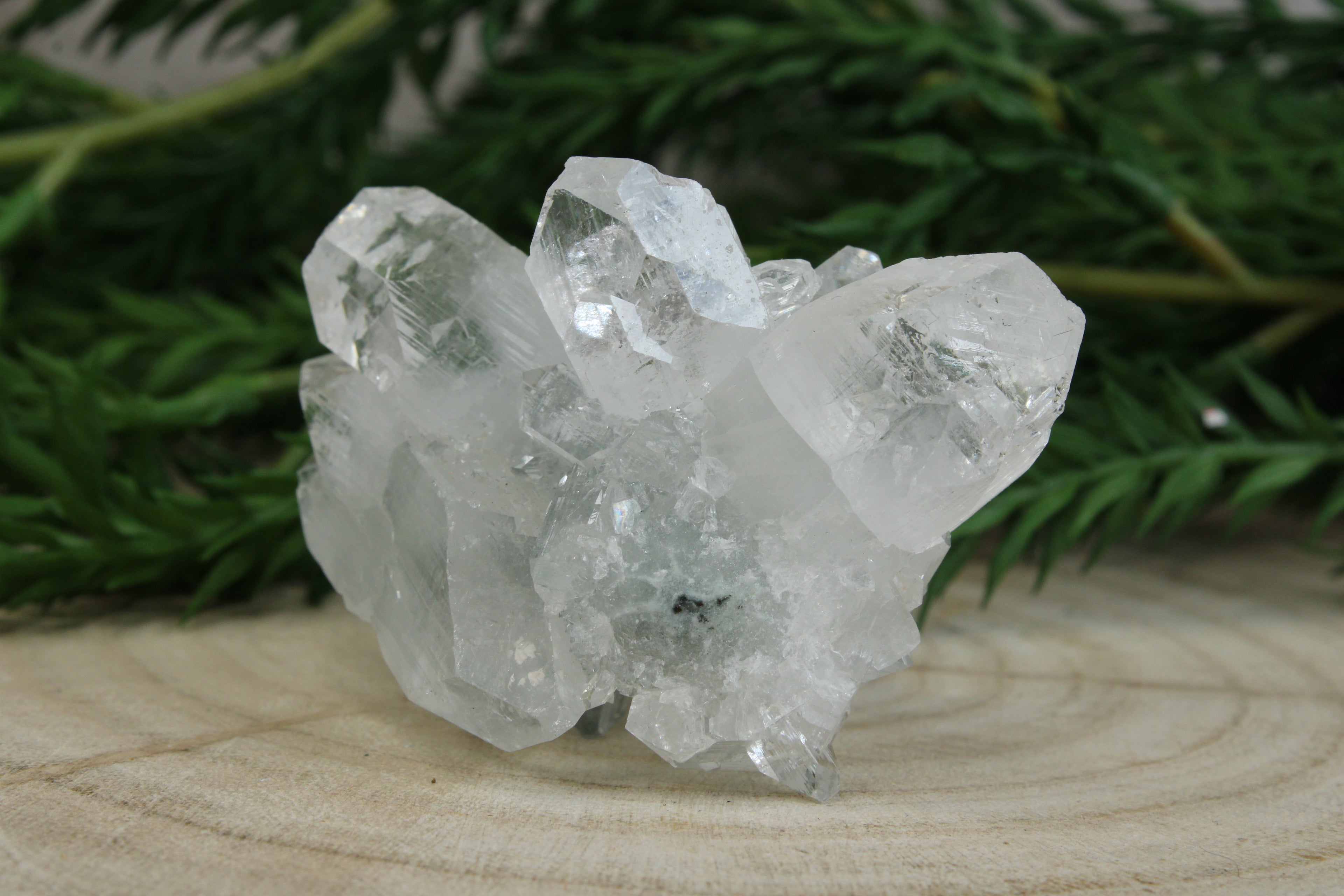 Chalcedoon, kwarts en apofylliet  cluster #91