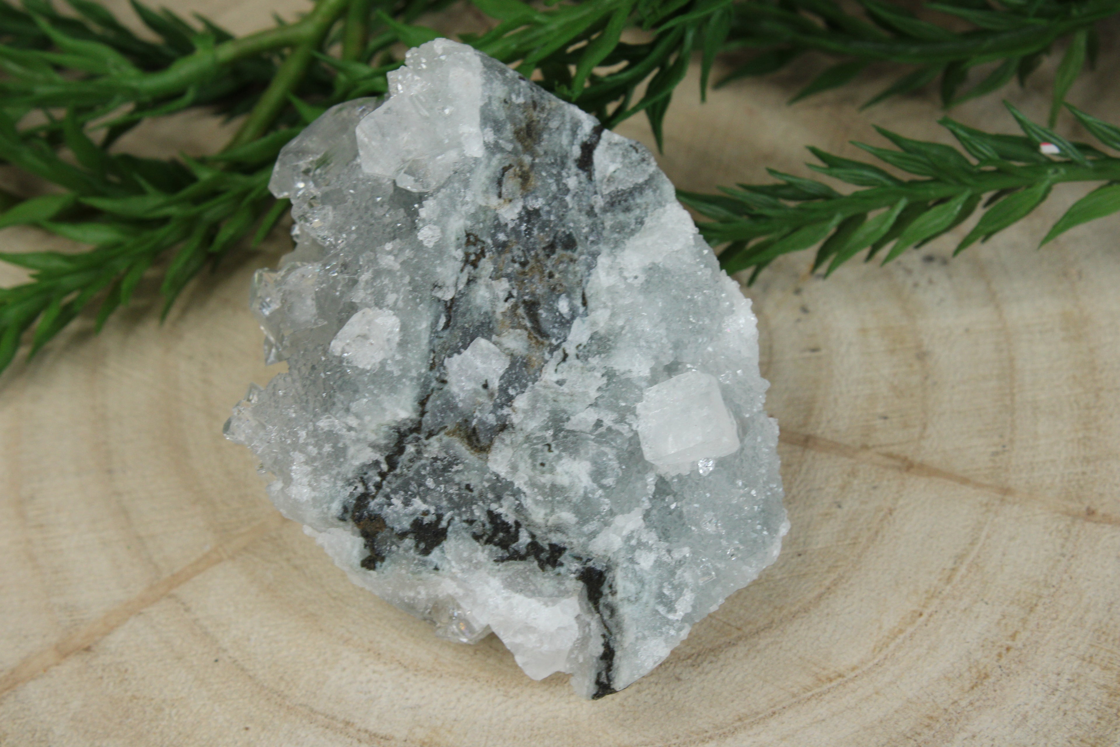 Cluster van blauwe chalcedoon, kwarts en apofylliet #6