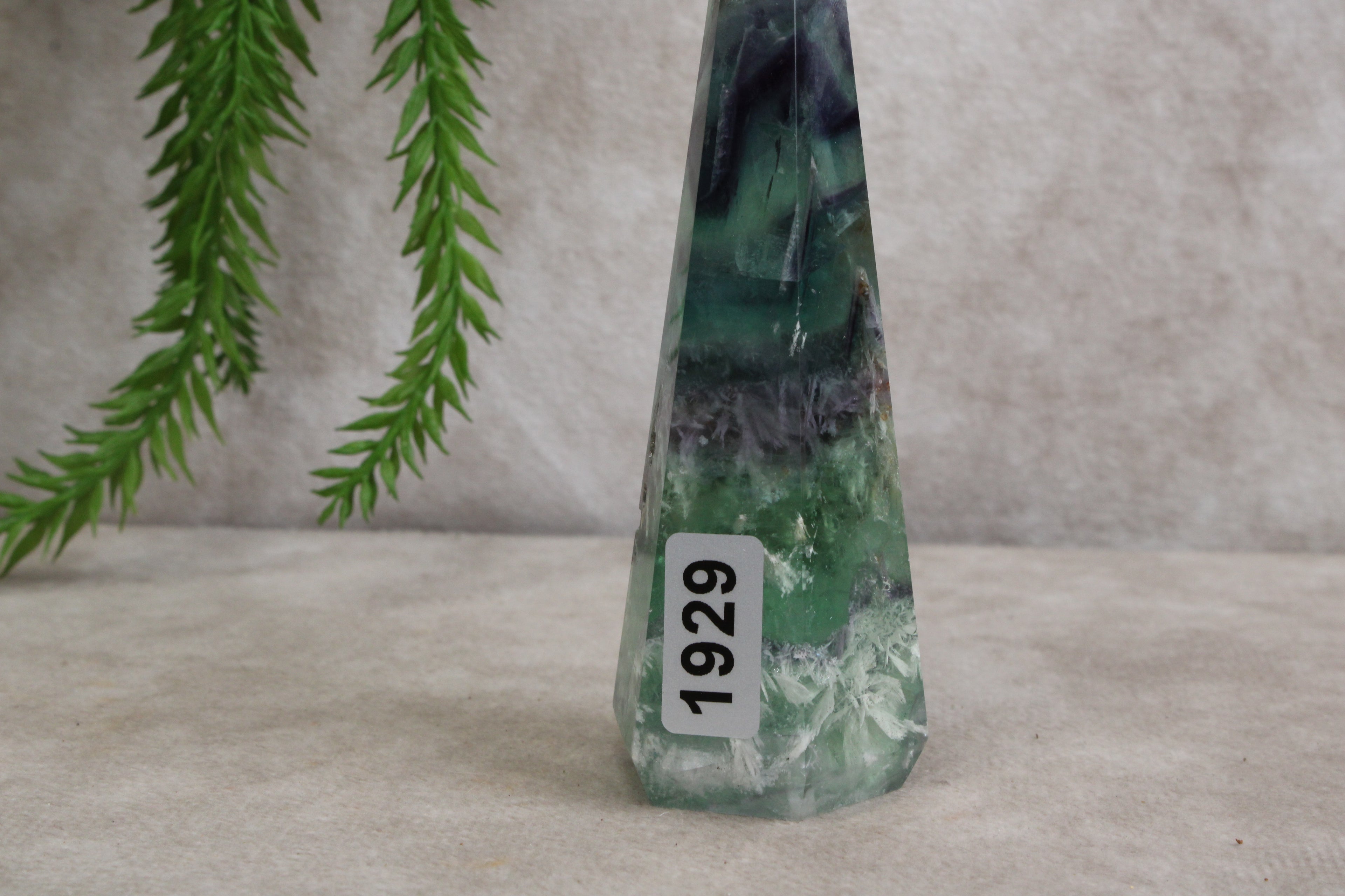 Feather fluoriet punt #1929