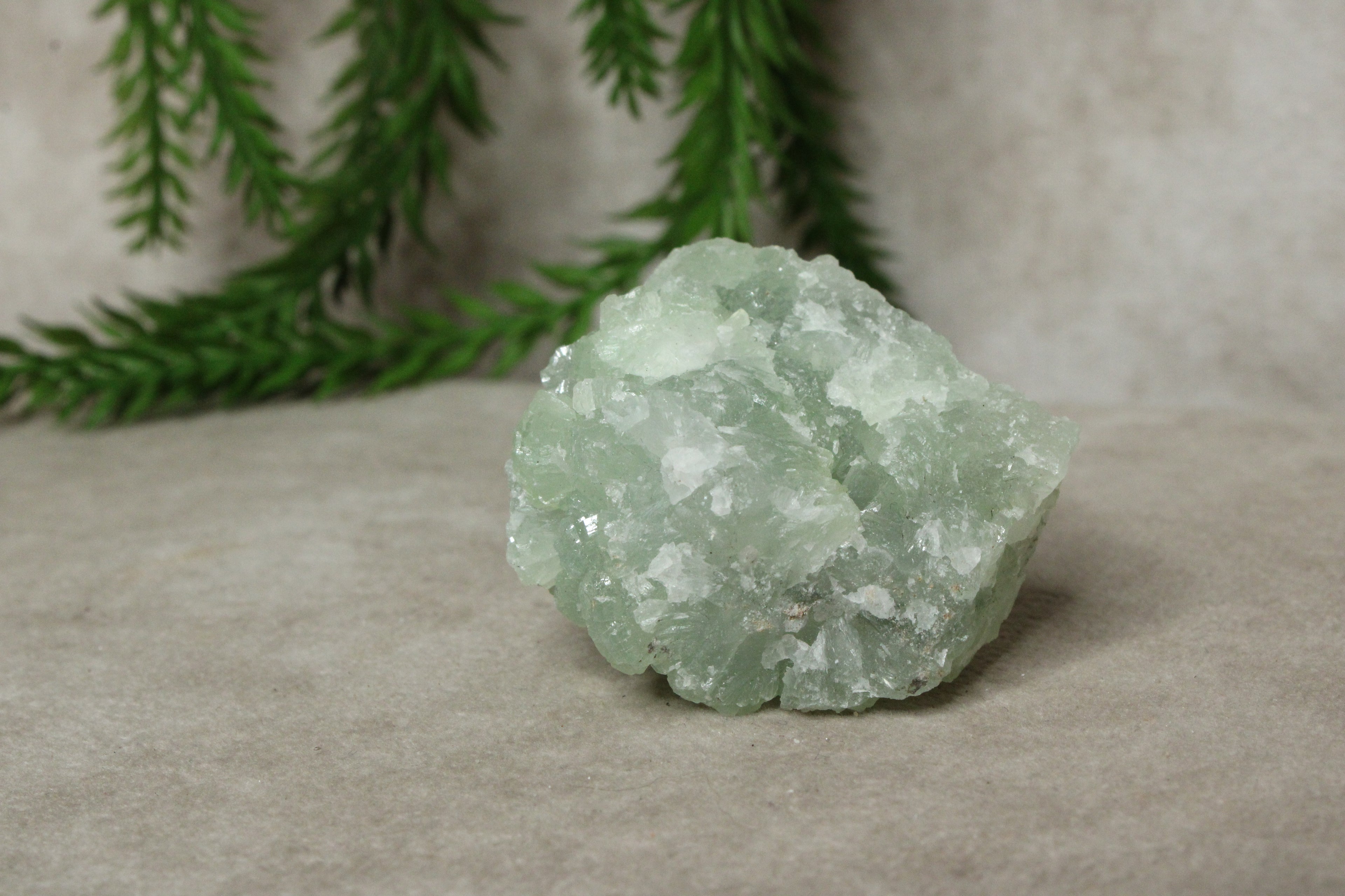 Prehniet cluster #49