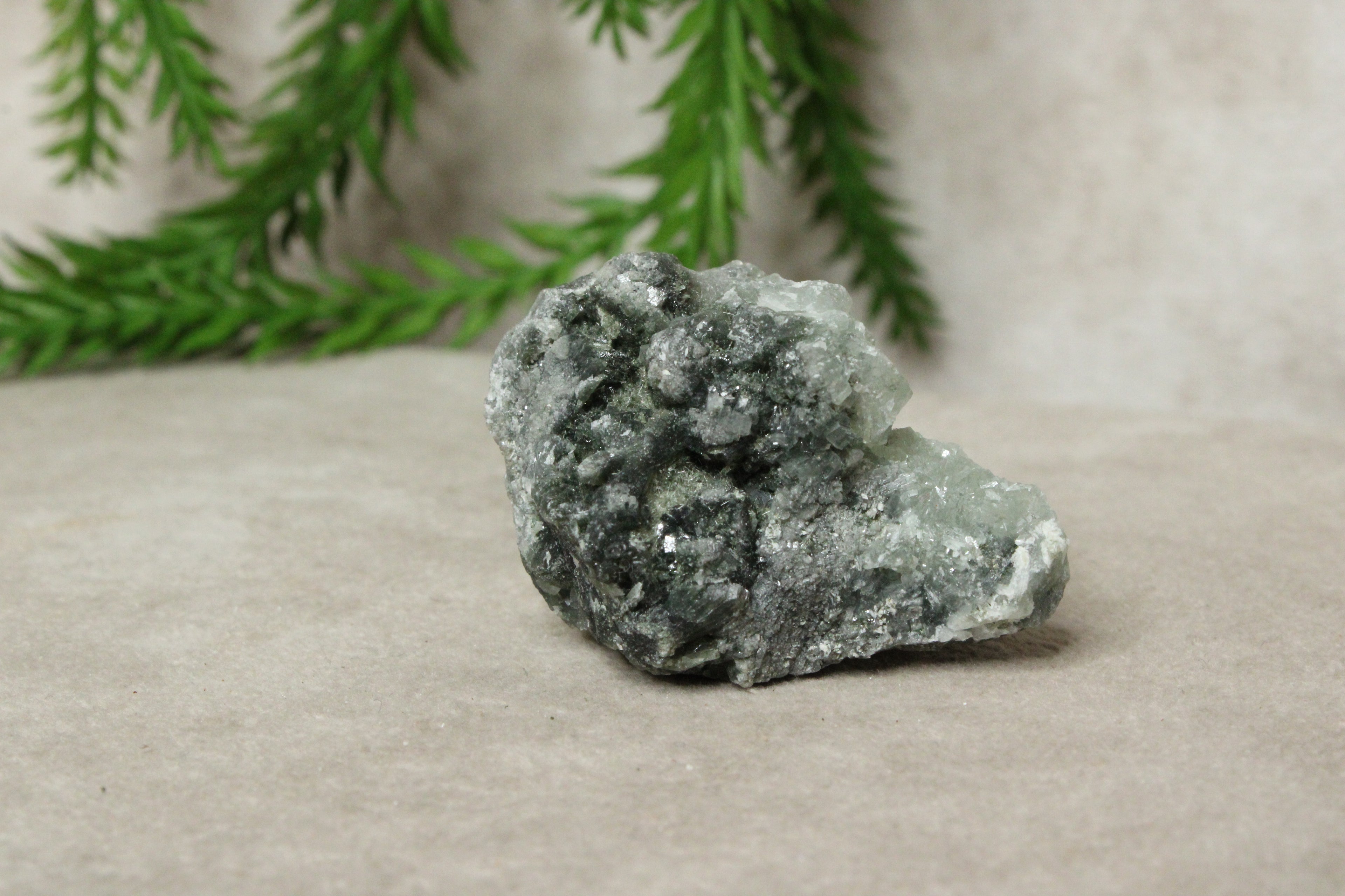 Prehniet cluster #50