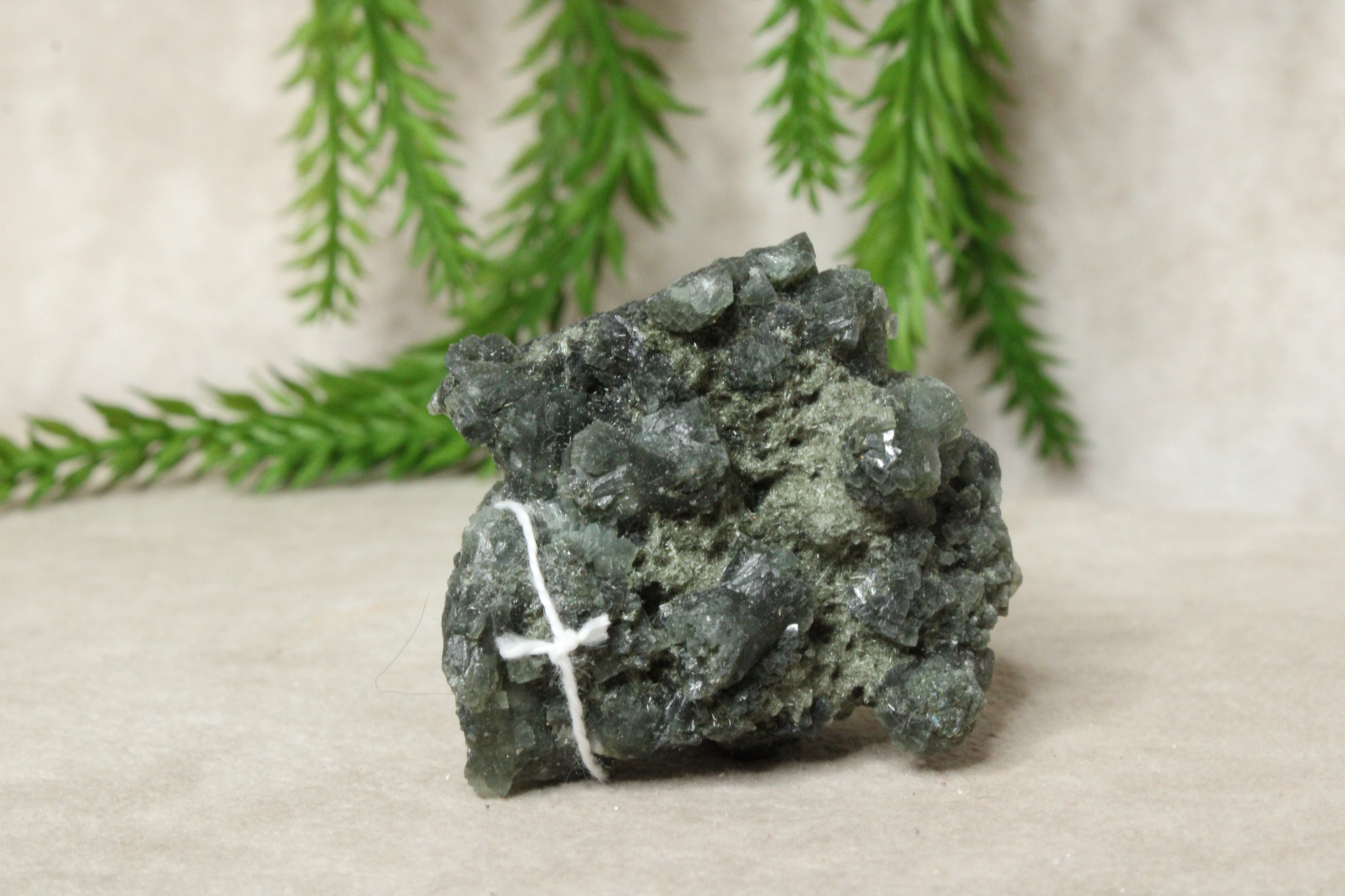 Prehniet cluster #51