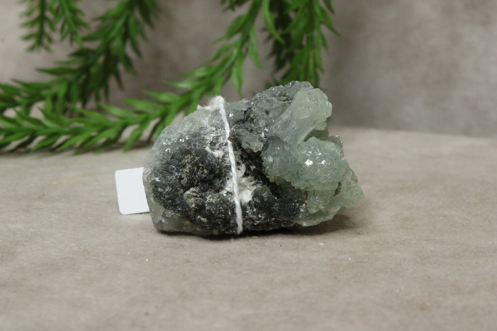 Prehniet cluster #54