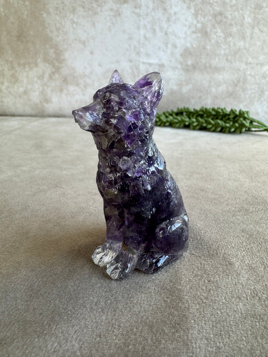 wolf met amethist chips
